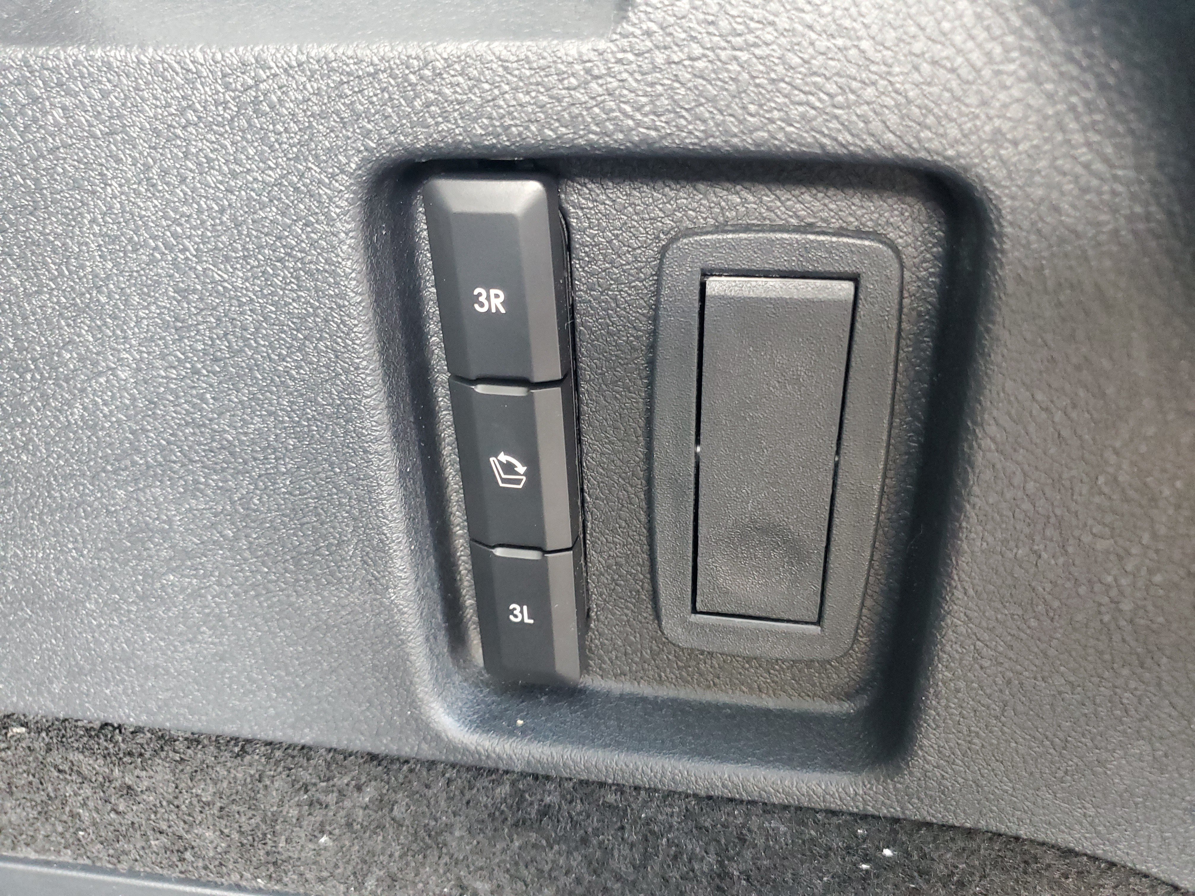 New 2027 Lincoln Aviator Reserve w/ Jet Appearance Package AWD/4WD image 29