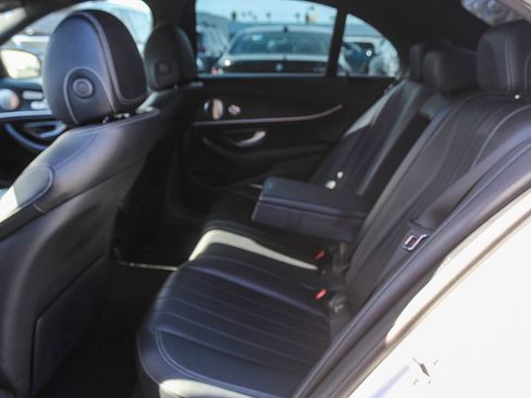 Used 2022 Mercedes-Benz E 350 Sedan image 18