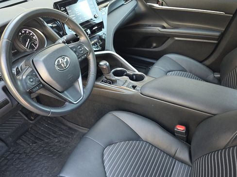 Used 2024 Toyota Camry SE AWD/4WD image 10