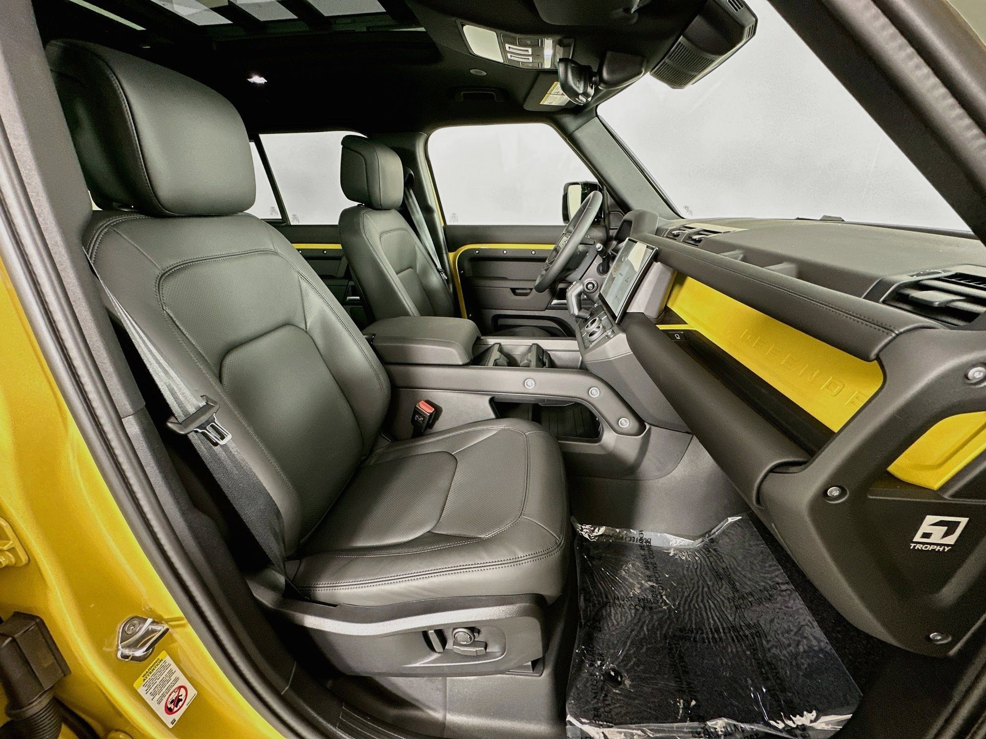 New 2026 Land Rover Defender 110 AWD/4WD image 26