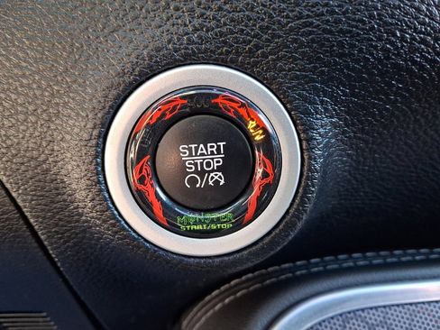 Used 2016 Dodge Challenger R/T Scat Pack w/ Leather Interior Group image 23