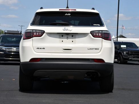 Used 2017 Jeep Compass Limited w/ Navigation Group AWD/4WD image 6