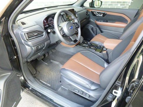Certified 2026 Subaru Forester Touring w/ Touring Package AWD/4WD image 5