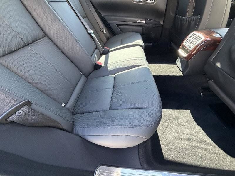 Used 2007 Mercedes-Benz S 550 image 32