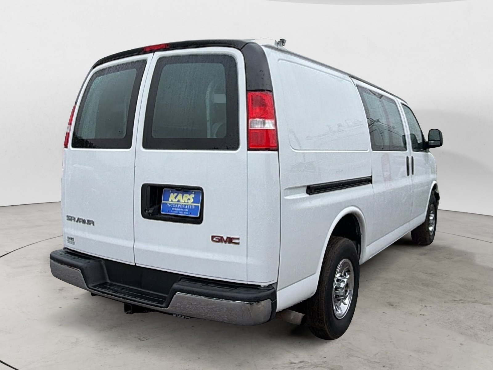 Used 2020 GMC Savana 2500 w/ Driver Convenience Package RWD image 5