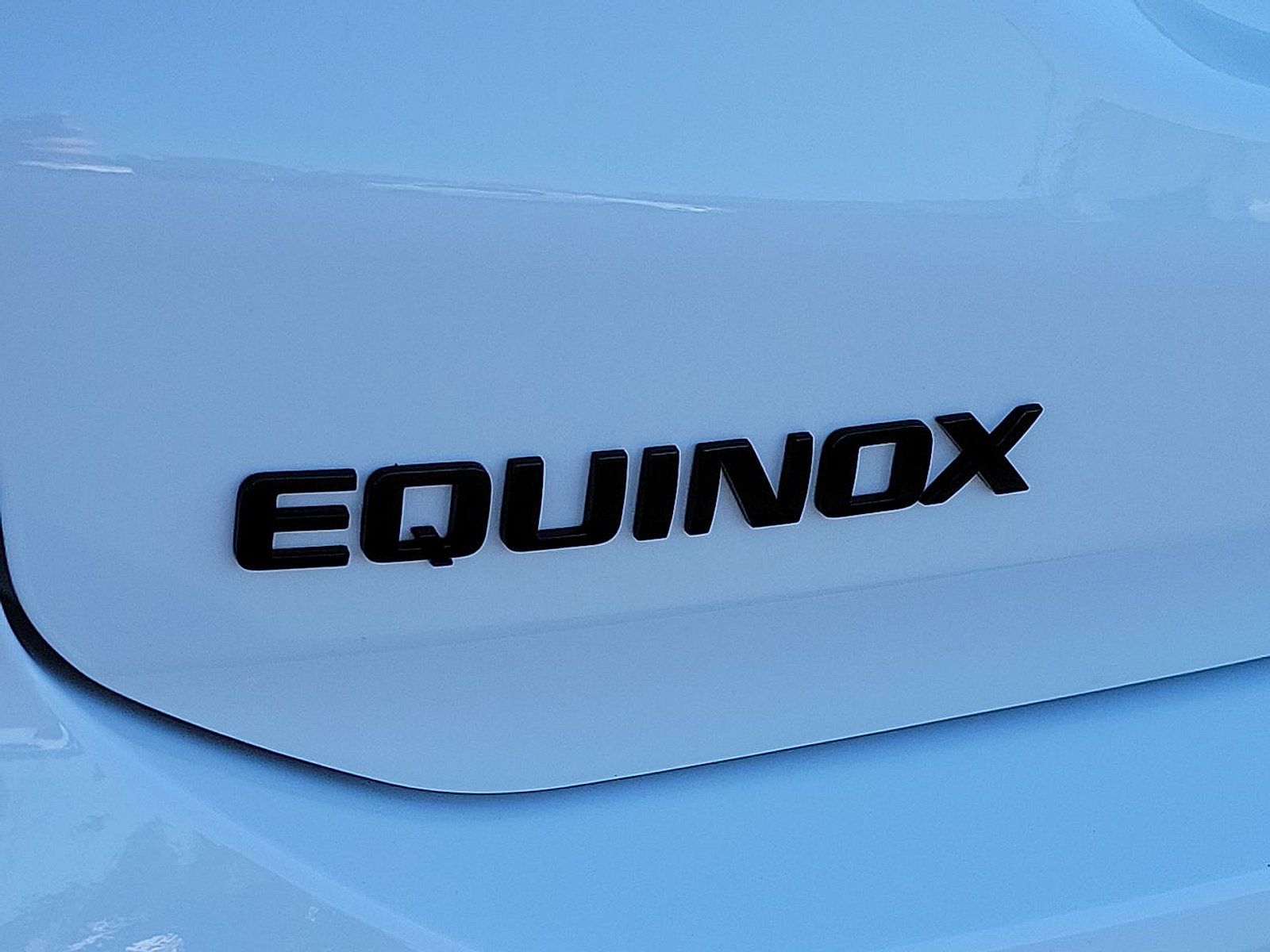 Used 2024 Chevrolet Equinox RS FWD image 19
