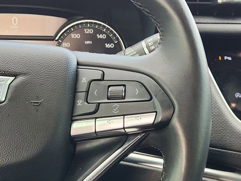 Used 2023 Cadillac XT6 Luxury image 29