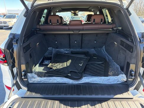 Used 2026 BMW X5 sDrive40i w/ M Sport Package image 17