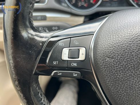 Used 2017 Volkswagen Passat 1.8T SE image 24