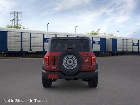 New 2025 Ford Bronco Base image 5