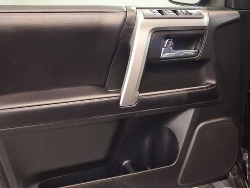 Used 2018 Toyota 4Runner SR5 Premium RWD image 9