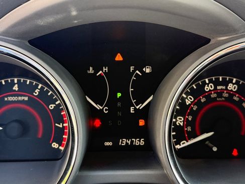 Used 2013 Toyota Highlander Limited image 35