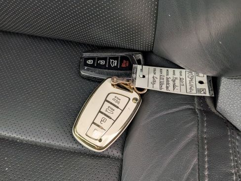 Used 2017 Hyundai Santa Fe Sport image 28