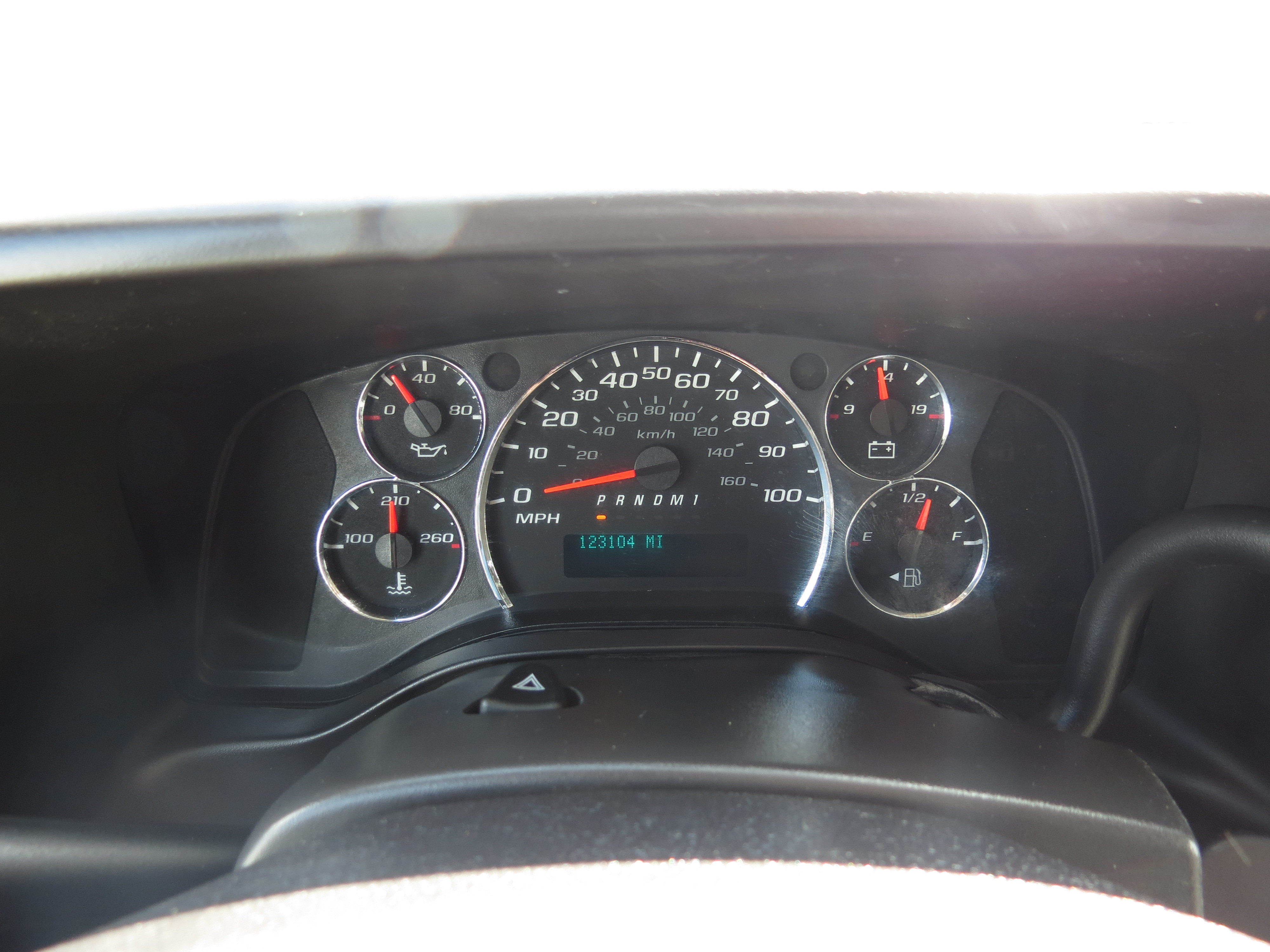 Used 2015 Chevrolet Express 2500 RWD image 16