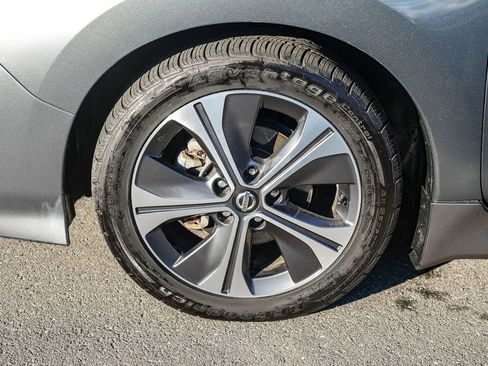 Used 2018 Nissan Leaf SL w/ SL Technology Package image 11