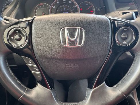 Used 2017 Honda Accord Sport image 12