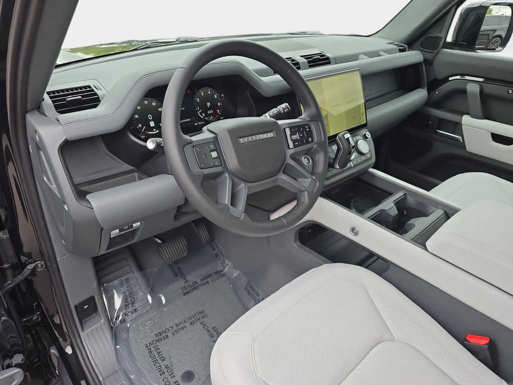 New 2026 Land Rover Defender 110 X-Dynamic SE AWD/4WD image 13