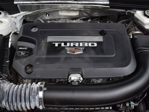 Used 2023 Cadillac XT4 Premium Luxury w/ Technology Package image 34