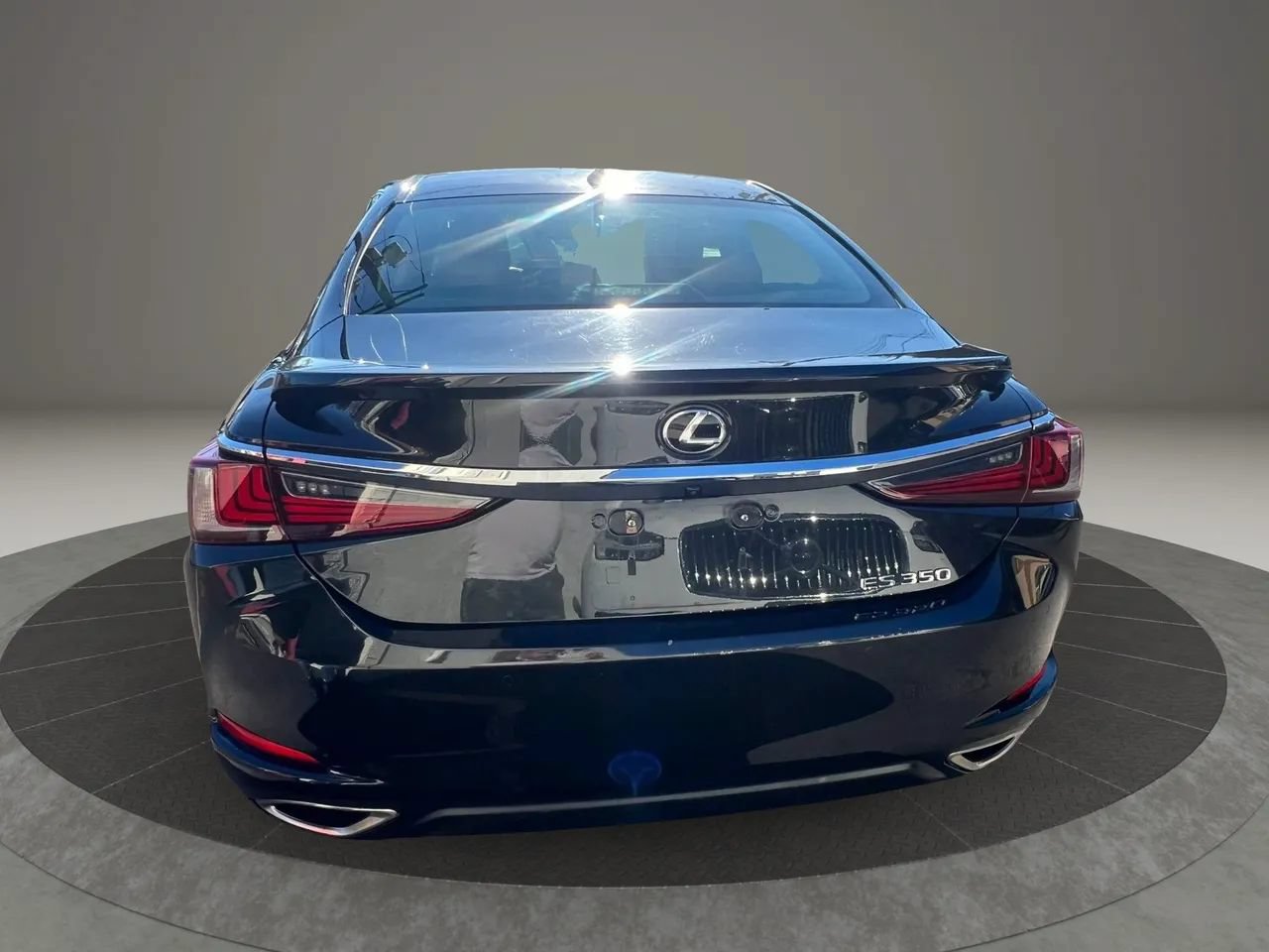 Used 2022 Lexus ES 350 w/ Premium Package FWD image 4