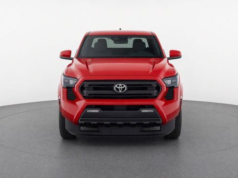 Used 2026 Toyota Tacoma SR5 RWD image 7