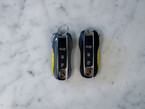 Used 2024 Porsche 911 Carrera T RWD image 20