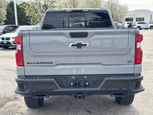 Used 2024 Chevrolet Silverado 1500 LT Trail Boss w/ Convenience Package II image 6