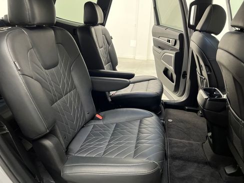 Used 2024 Kia Telluride EX X-Line image 18