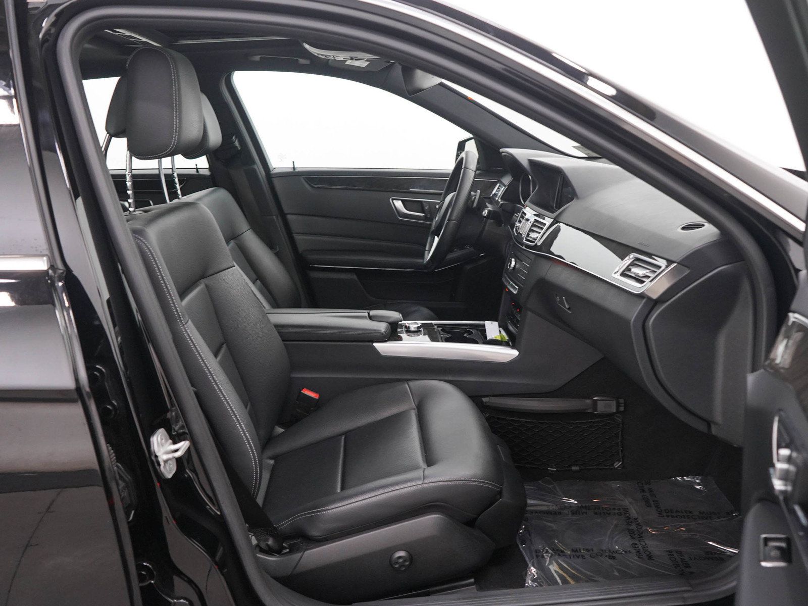 Used 2016 Mercedes-Benz E 350 4MATIC Sedan image 11