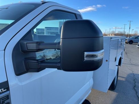 New 2025 Ford F350 XL w/ XL Chrome Package image 7