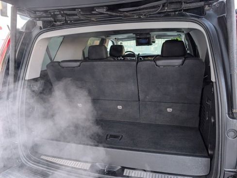 Used 2020 Cadillac Escalade Premium Luxury image 28