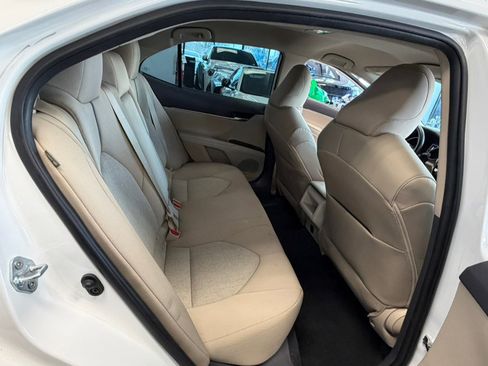 Used 2022 Toyota Camry LE image 30