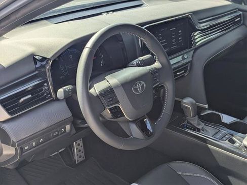 Used 2025 Toyota Camry SE FWD image 10