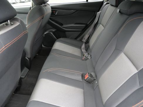 Used 2018 Subaru Crosstrek 2.0i Premium image 19