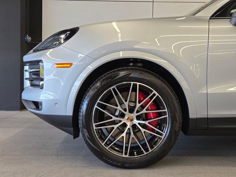 New 2026 Porsche Cayenne S AWD/4WD image 9