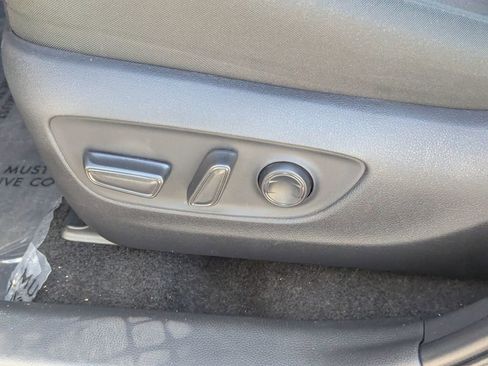 Used 2025 Toyota RAV4 XLE image 25