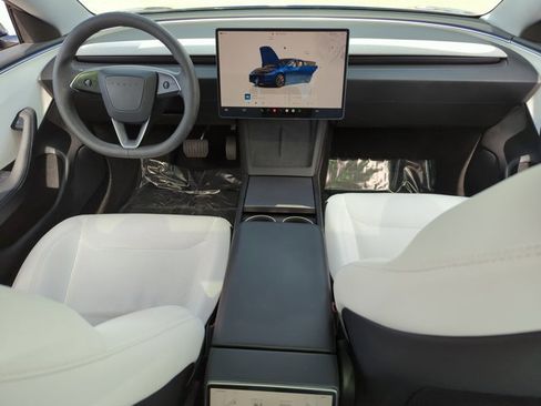 Used 2024 Tesla Model 3 image 18