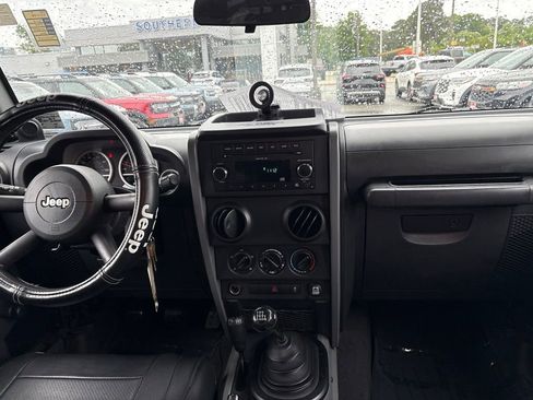 Used 2010 Jeep Wrangler Unlimited Sport AWD/4WD image 28