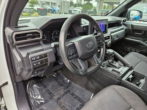 Used 2024 Toyota Tacoma SR RWD image 17