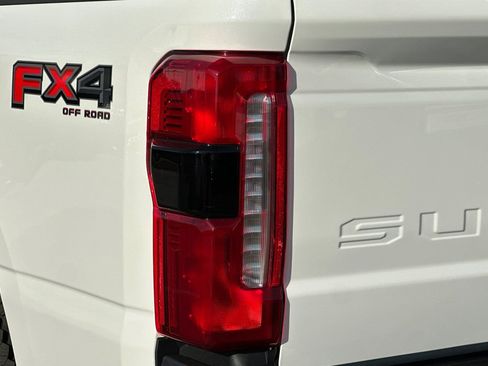 New 2026 Ford F250 Lariat image 25