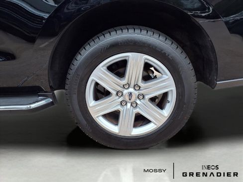 Used 2020 Ford Expedition XLT w/ Equipment Group 202A image 8