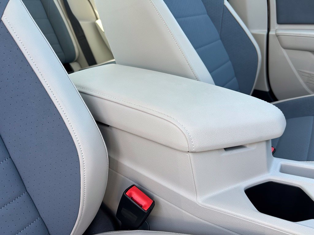 Certified 2026 Volkswagen Jetta SE FWD image 38