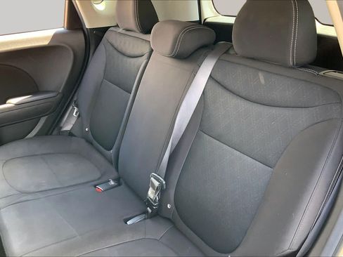Used 2017 Kia Soul FWD image 20