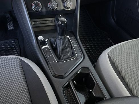 Used 2022 Volkswagen Taos S image 17