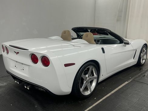 Used 2006 Chevrolet Corvette Convertible w/ Preferred Equipment Group RWD image 36