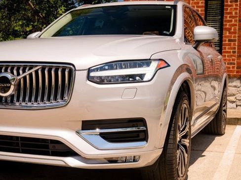 Used 2024 Volvo XC90 B6 Plus w/ Protection Package Premier AWD/4WD image 13