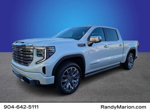 Used 2025 GMC Sierra 1500 Denali w/ Denali Reserve Package AWD/4WD image 1