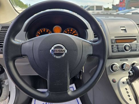 Used 2009 Nissan Sentra 2.0 FWD image 20