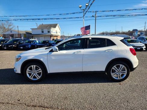 Used 2019 Mercedes-Benz GLA 250 4MATIC image 2