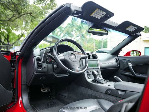 Used 2006 Chevrolet Corvette Coupe w/ Preferred Equipment Group RWD image 38