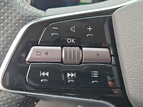 Used 2023 Nissan Ariya image 25